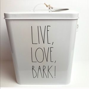 NWT Rae Dunn Live Love Bark Food Storage Container